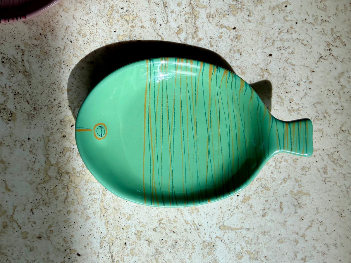 Early 1950’s Aldo Londi for Bitossi for Goodfriend Imports Pink and Green Pair of Ceramic Fish Trays