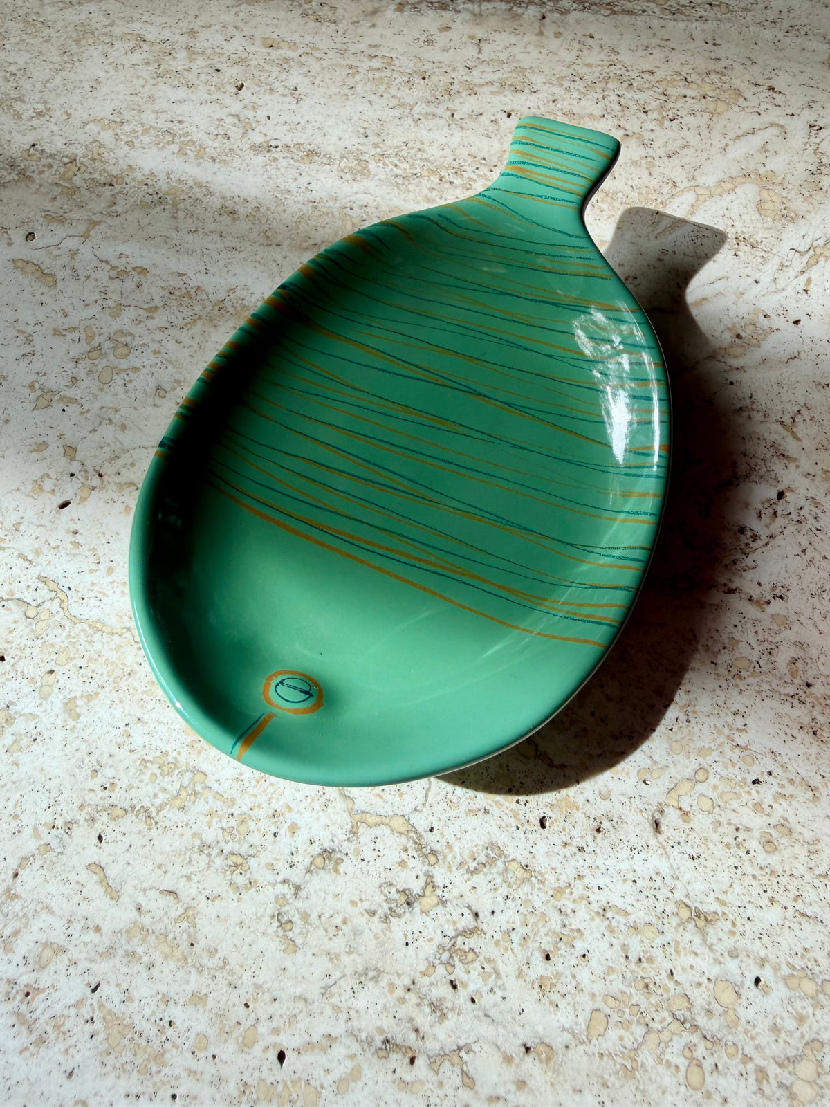 Early 1950’s Aldo Londi for Bitossi for Goodfriend Imports Pink and Green Pair of Ceramic Fish Trays