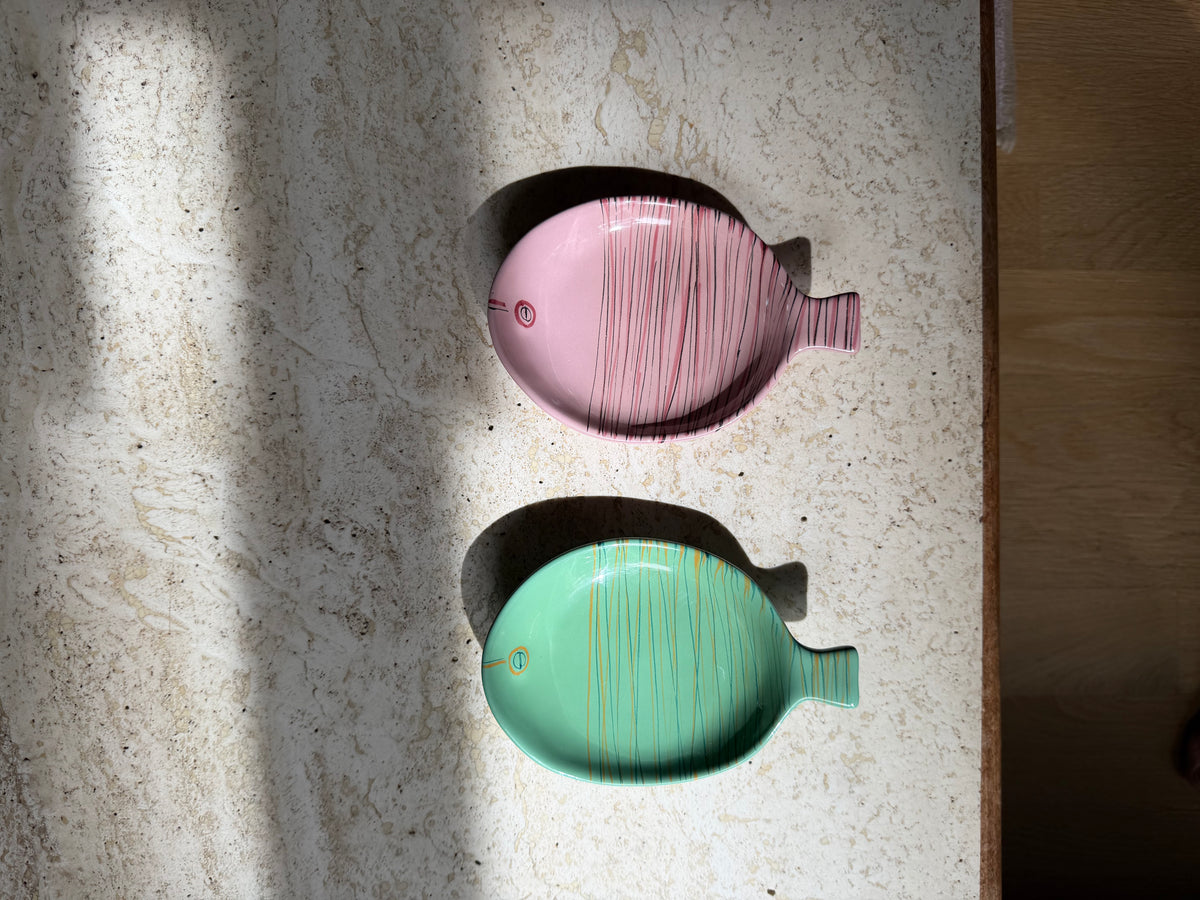 Early 1950’s Aldo Londi for Bitossi for Goodfriend Imports Pink and Green Pair of Ceramic Fish Trays
