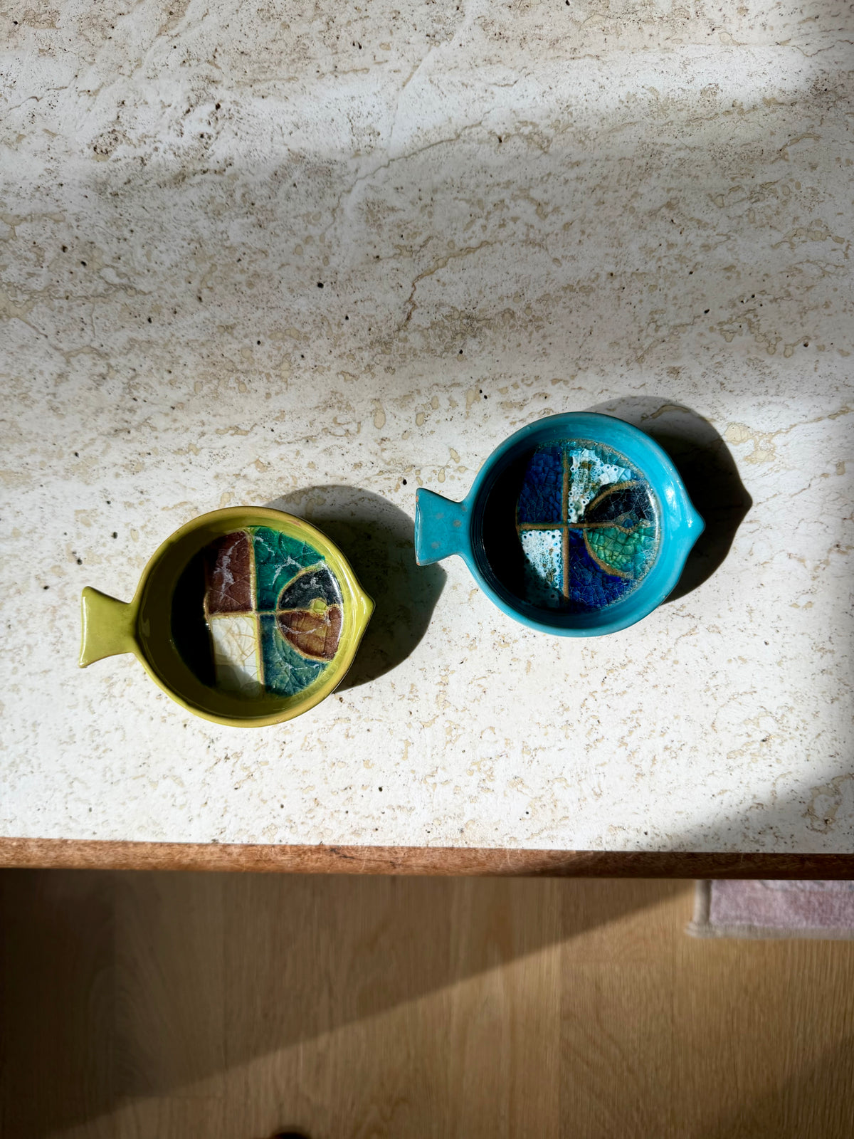 Early 1950’s Aldo Londi for Bitossi Fritte decor yellow-green and blue “Fritte” decor pair of ceramic fish trays for Goodfriend Imports