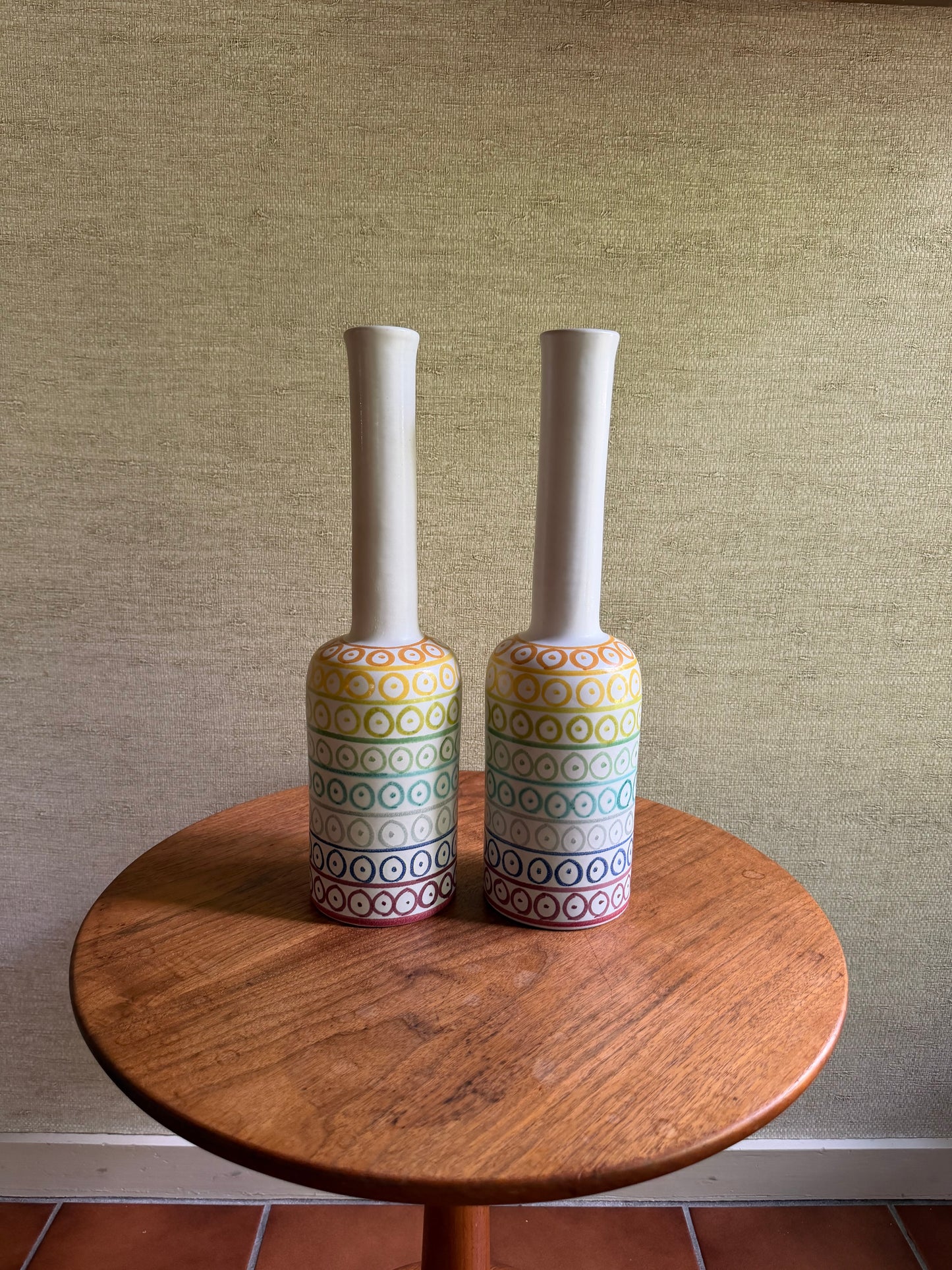 Pair of Handmade Ceramic Pottery White Bottle Vases with Rainbow Decor by Aldo Londi for Bitossi, ca. 1950’s