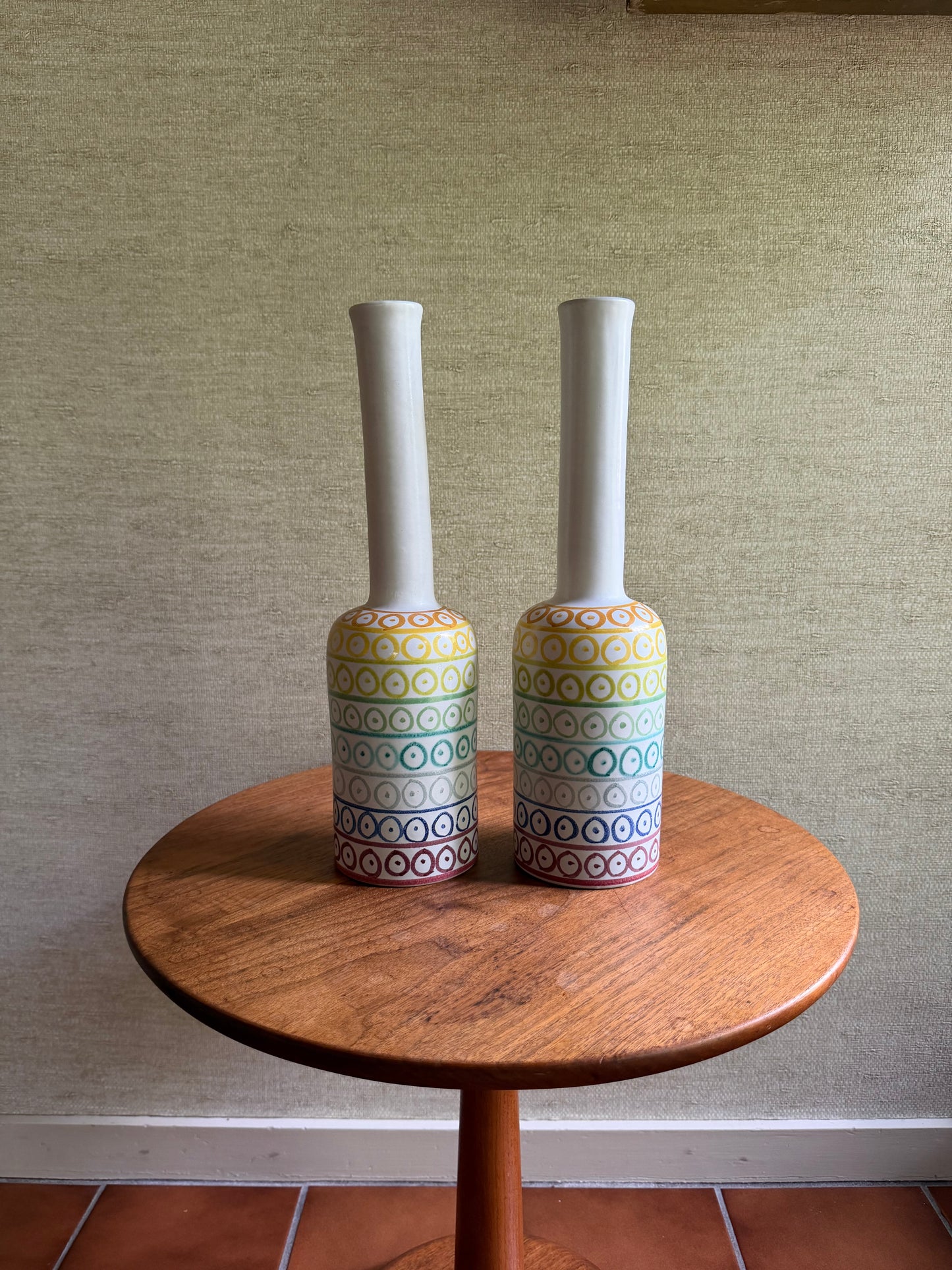 Pair of Handmade Ceramic Pottery White Bottle Vases with Rainbow Decor by Aldo Londi for Bitossi, ca. 1950’s