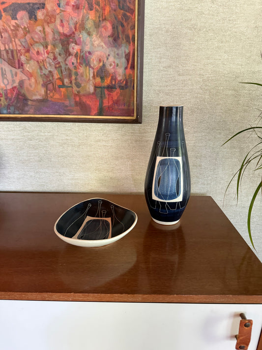 1950's Alvino Bagni for Raymor Set of Handmade Ceramic Pottery Tray and Vase with Abstract Blue White Black Bottles Decor