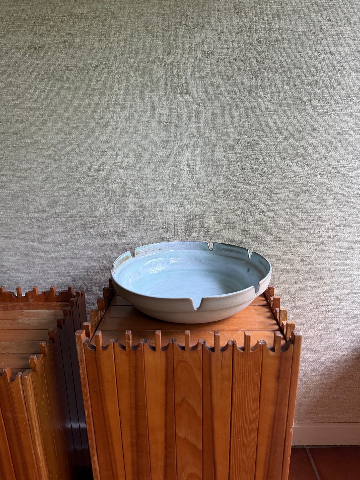 White Pottery Ashtray on wood stand