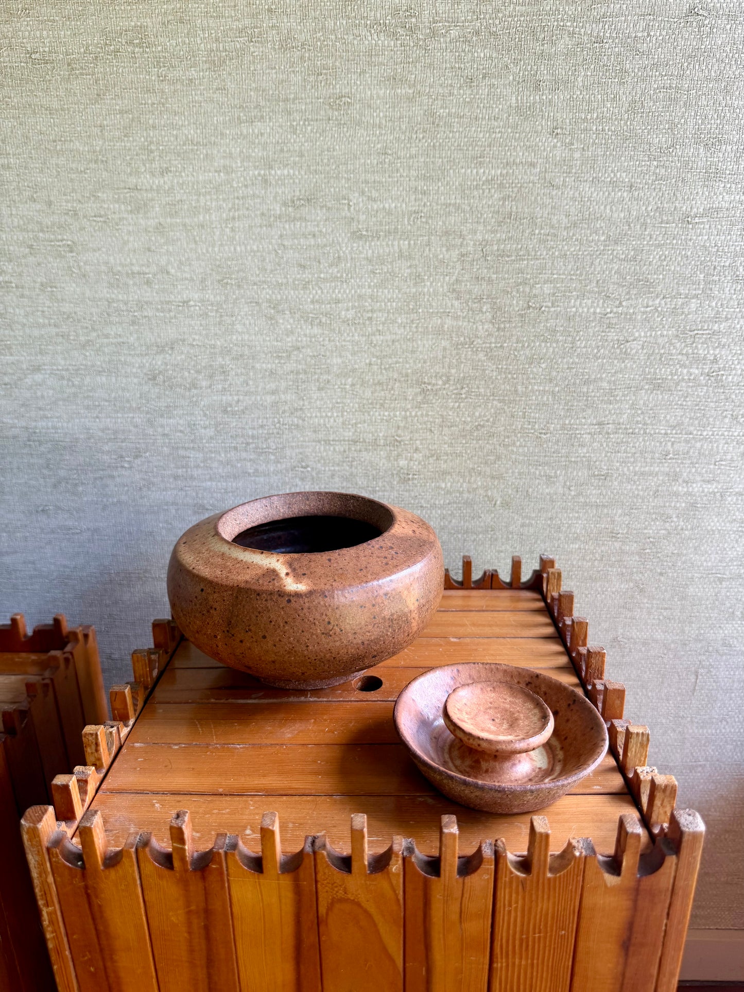 Vintage Handmade One-of-a-Kind Lidded Stoneware Pottery Vessel Bowl by Cleveland Potter George Roby, ca. 1966